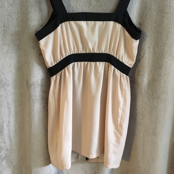 Forever 21 Zip Front Dress - Picture 3 of 5